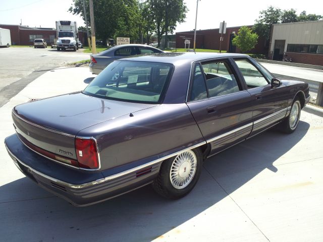 Oldsmobile Ninety Eight 1995 photo 1