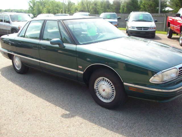 Oldsmobile Ninety Eight 1999 SUV Luxury Sedan
