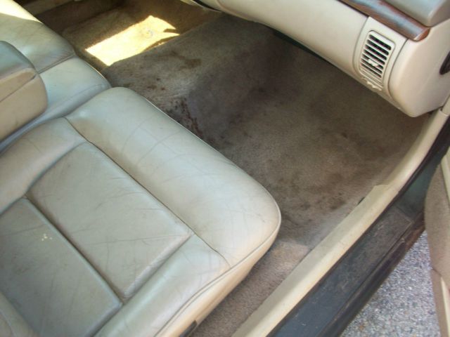 Oldsmobile Ninety Eight 1996 photo 15