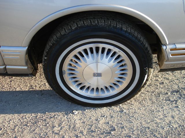 Oldsmobile Regency Unknown Sedan