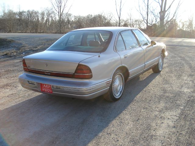 Oldsmobile Regency 1997 photo 32