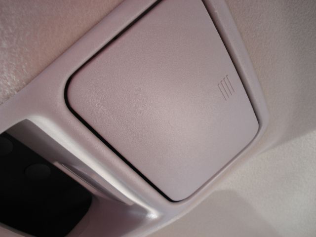 Oldsmobile Regency 1997 photo 36