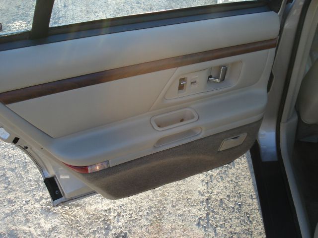 Oldsmobile Regency 1997 photo 39