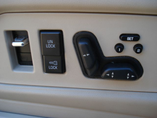 Oldsmobile Regency 1997 photo 8