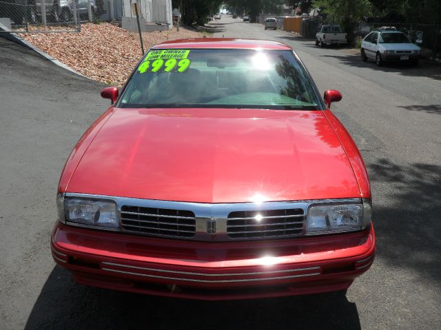 Oldsmobile Regency Base Sedan