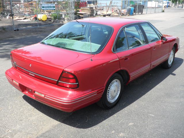 Oldsmobile Regency 1997 photo 1