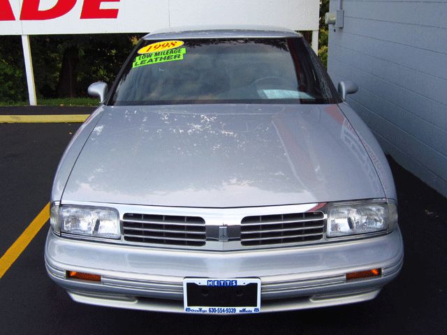 Oldsmobile Regency 1998 photo 1