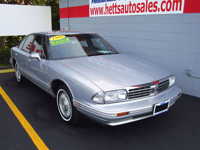 Oldsmobile Regency 1998 photo 2