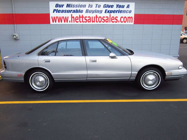 Oldsmobile Regency 1998 photo 3
