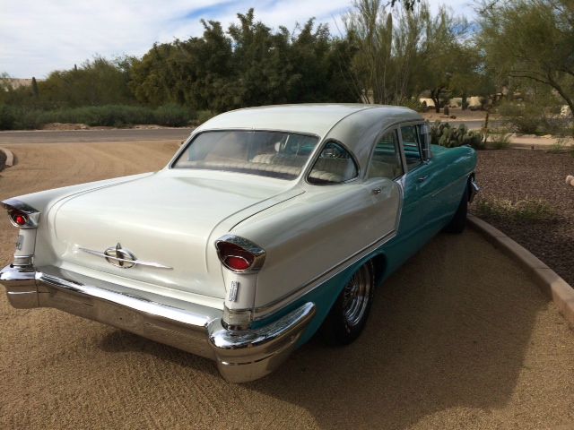 Oldsmobile Rocket 88 1957 photo 2
