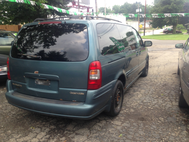 Oldsmobile Silhouette 4WD King Cab SWB MiniVan