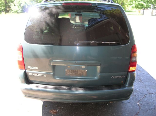 Oldsmobile Silhouette 1998 photo 2