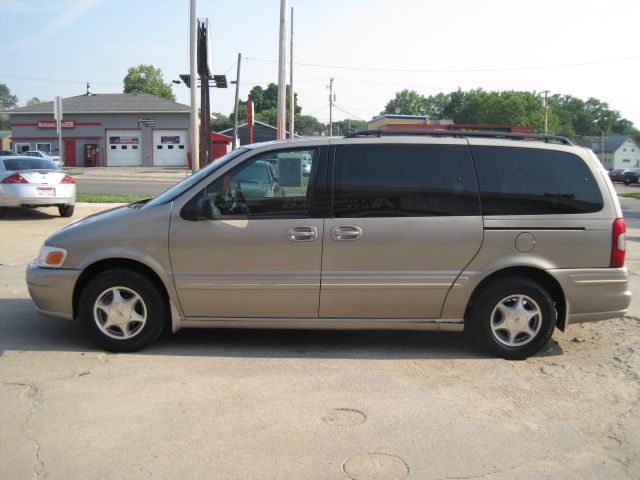 Oldsmobile Silhouette 1999 photo 2