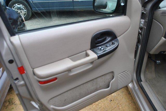 Oldsmobile Silhouette 2000 photo 2