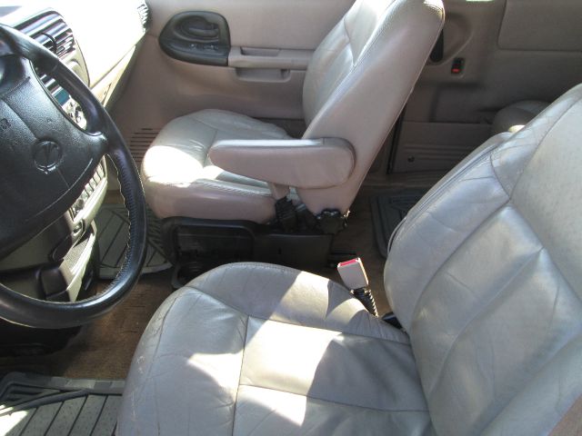 Oldsmobile Silhouette 2000 photo 3