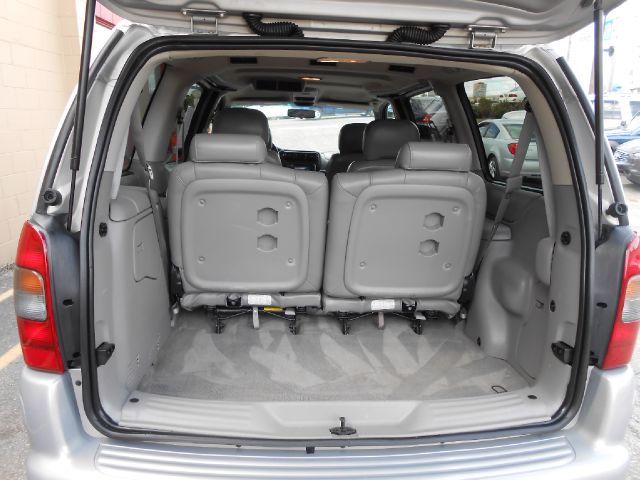 Oldsmobile Silhouette 2000 photo 14