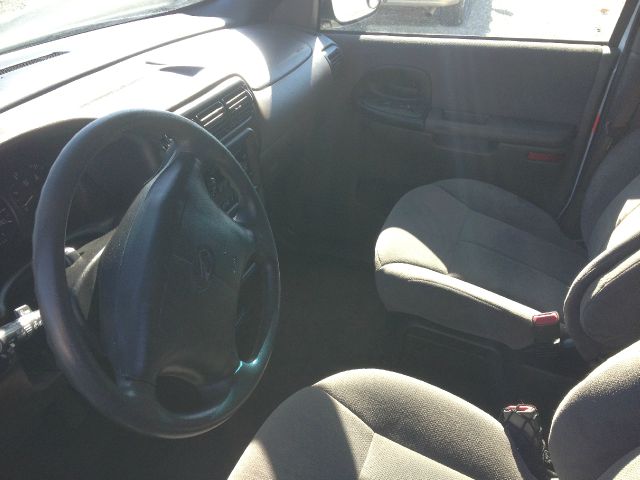 Oldsmobile Silhouette 2000 photo 2