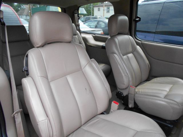 Oldsmobile Silhouette 2000 photo 2