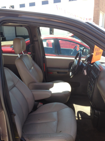 Oldsmobile Silhouette 2000 photo 2