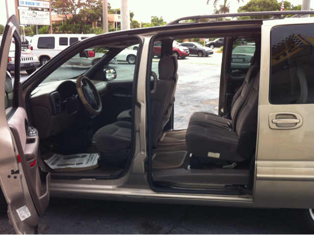 Oldsmobile Silhouette 2000 photo 3