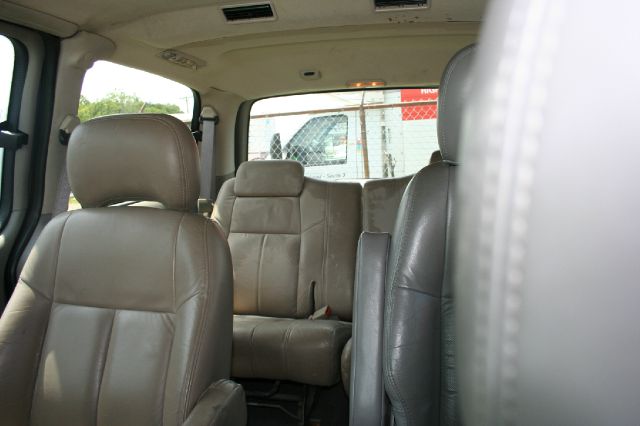 Oldsmobile Silhouette EXL 7 Passenger AWD MiniVan