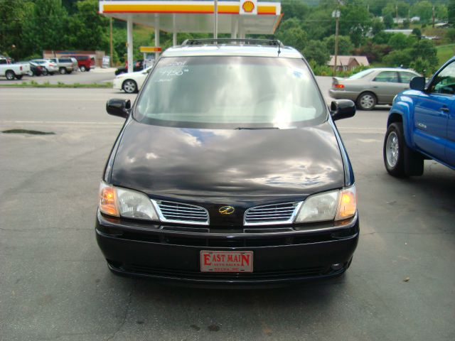 Oldsmobile Silhouette EXL 7 Passenger AWD MiniVan