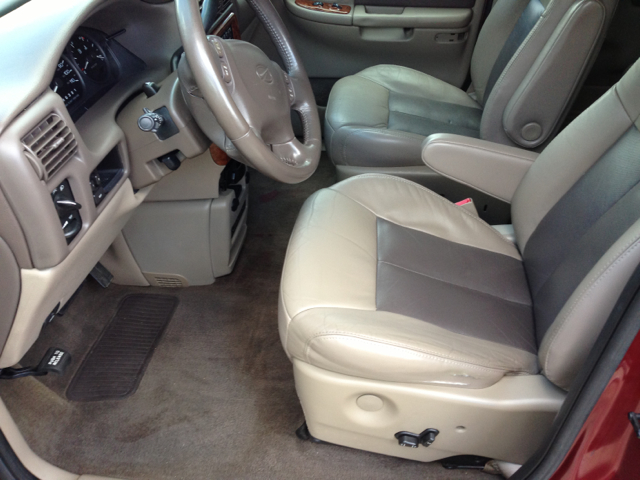 Oldsmobile Silhouette EXL 7 Passenger AWD MiniVan