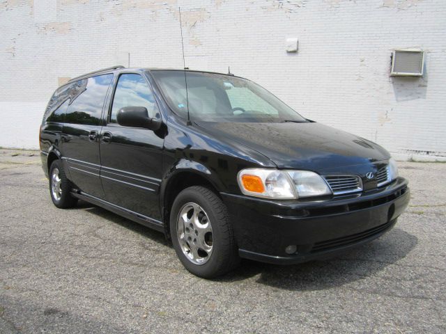 Oldsmobile Silhouette 2002 photo 1