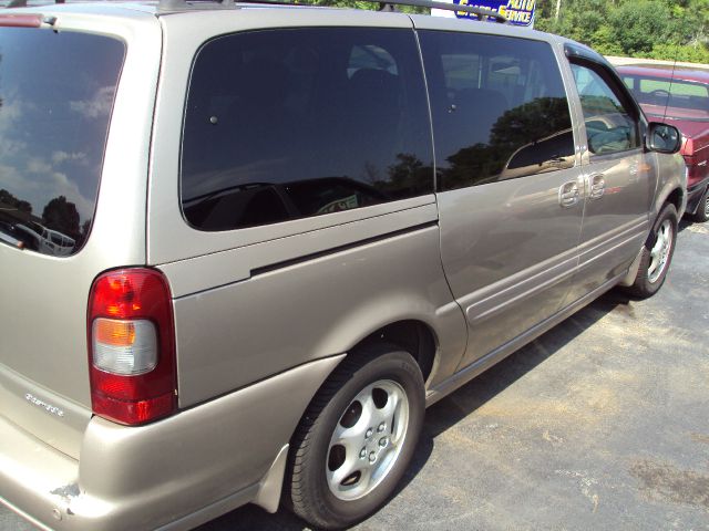 Oldsmobile Silhouette 2002 photo 2