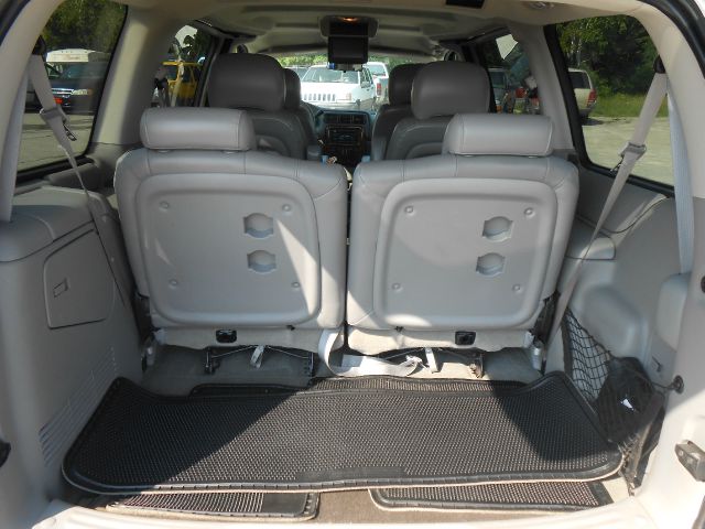 Oldsmobile Silhouette Suede Interior, Chrome Wheels MiniVan