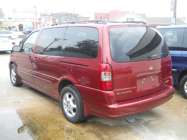Oldsmobile Silhouette EXL 7 Passenger AWD MiniVan