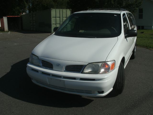 Oldsmobile Silhouette 2003 photo 1