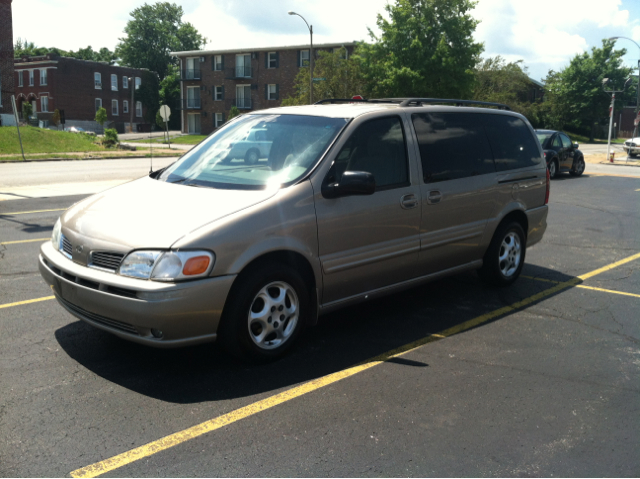 Oldsmobile Silhouette 2004 photo 2