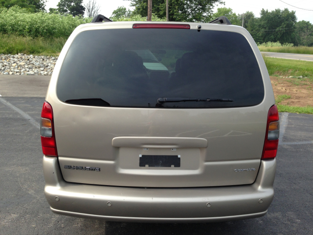 Oldsmobile Silhouette 2004 photo 1