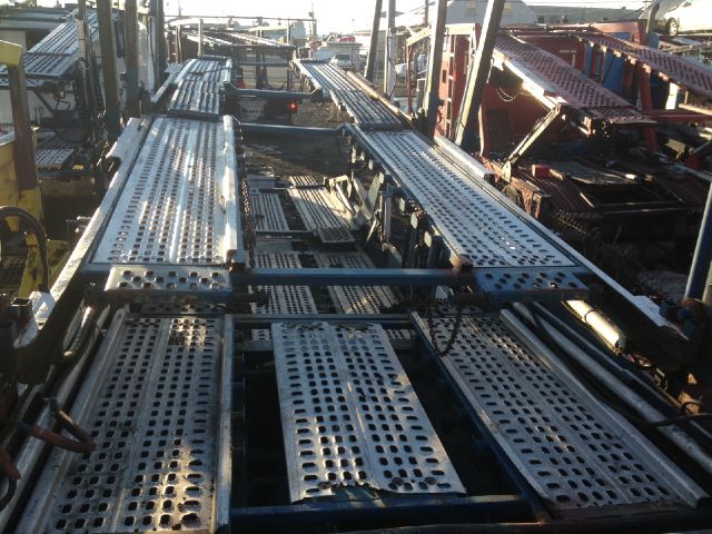 Peterbilt 379 2004 photo 2