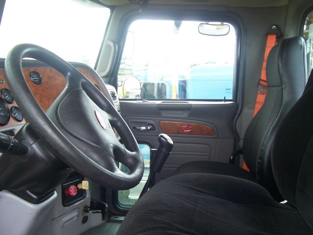 Peterbilt 388 2009 photo 1