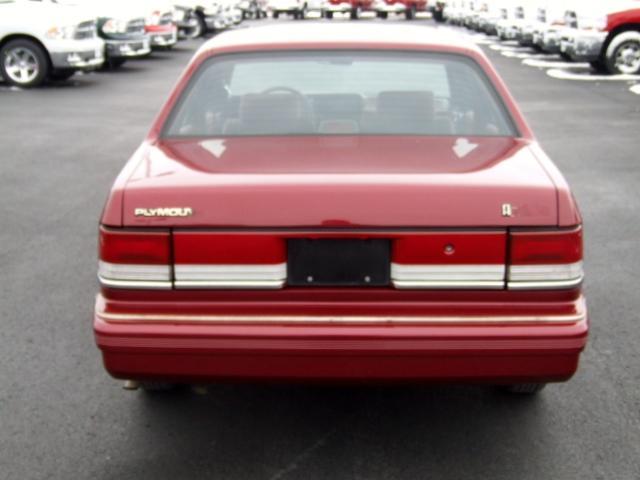 Plymouth Acclaim Unknown Sedan
