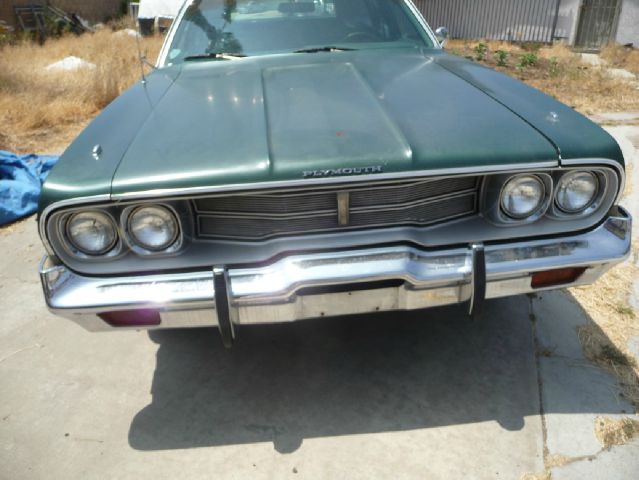 Plymouth Acclaim 2014 photo 2