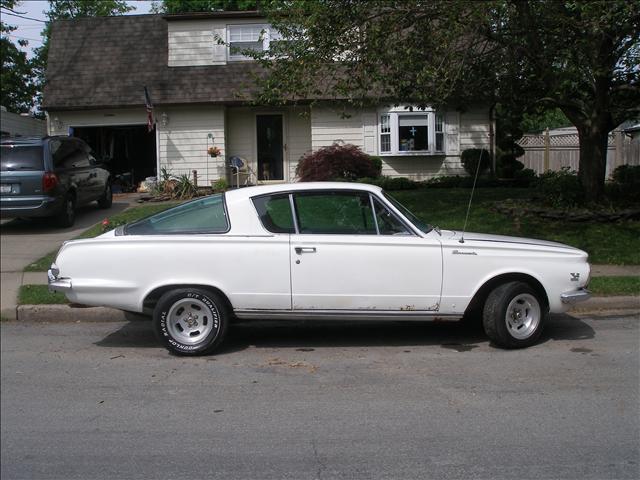 Plymouth BARRACUDA 1965 photo 2