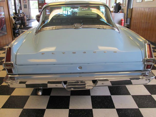 Plymouth BARRACUDA 1966 photo 3