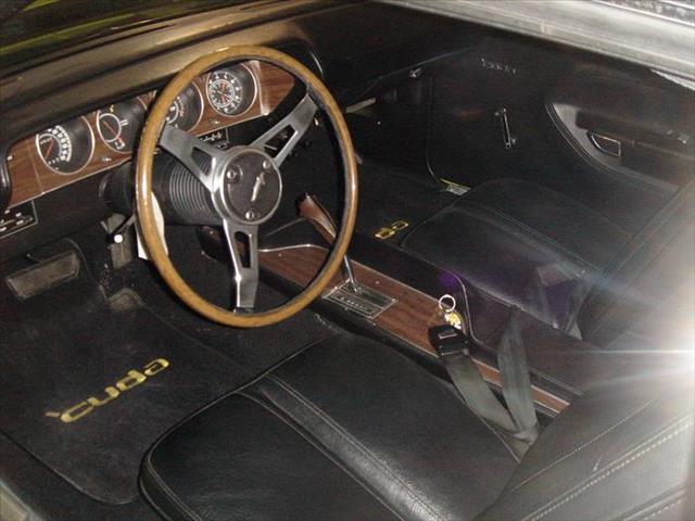 Plymouth BARRACUDA 1971 photo 2