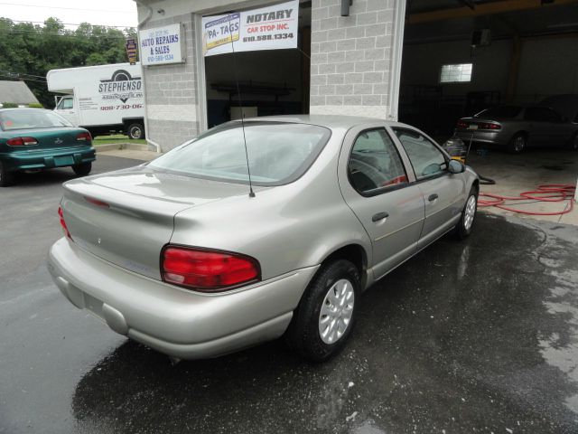 Plymouth Breeze 1997 photo 1