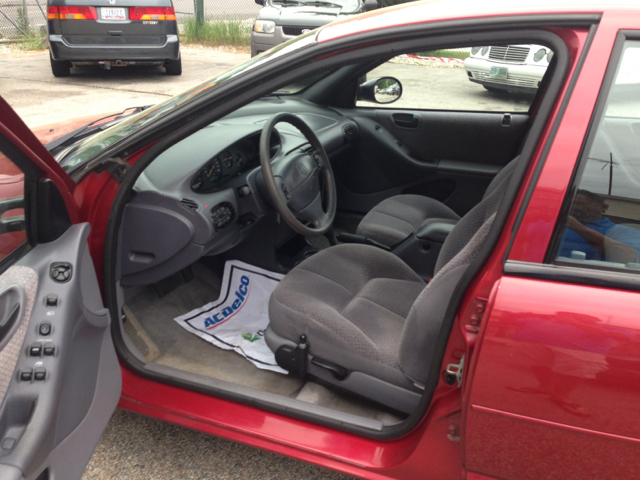 Plymouth Breeze 1997 photo 8