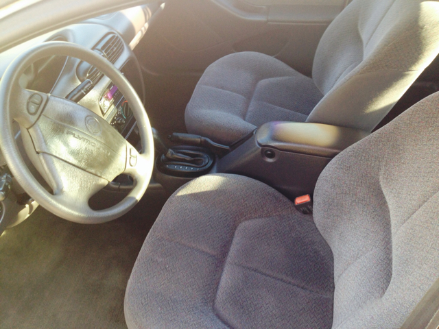 Plymouth Breeze 1998 photo 2