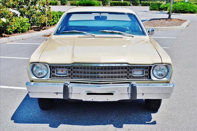 Plymouth Duster 1974 photo 1