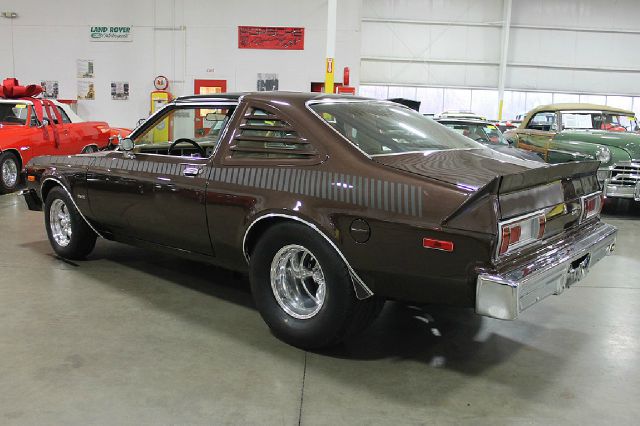 Plymouth Duster 1979 photo 3