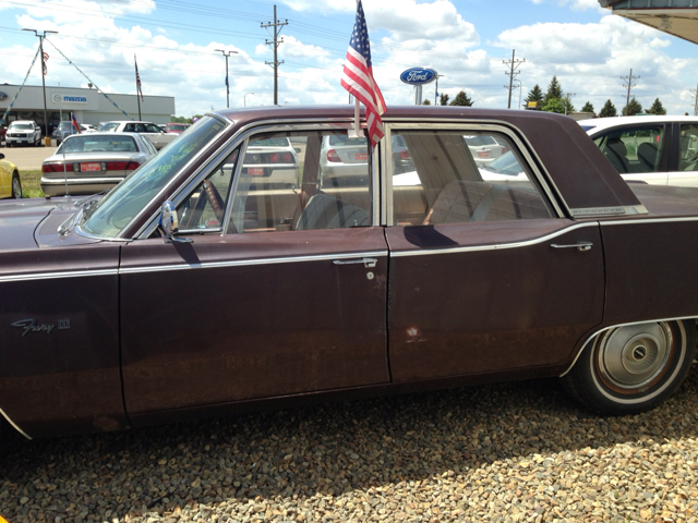 Plymouth FURY 1967 photo 2