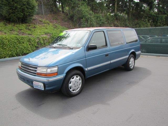 Plymouth Grand Voyager 1993 photo 10