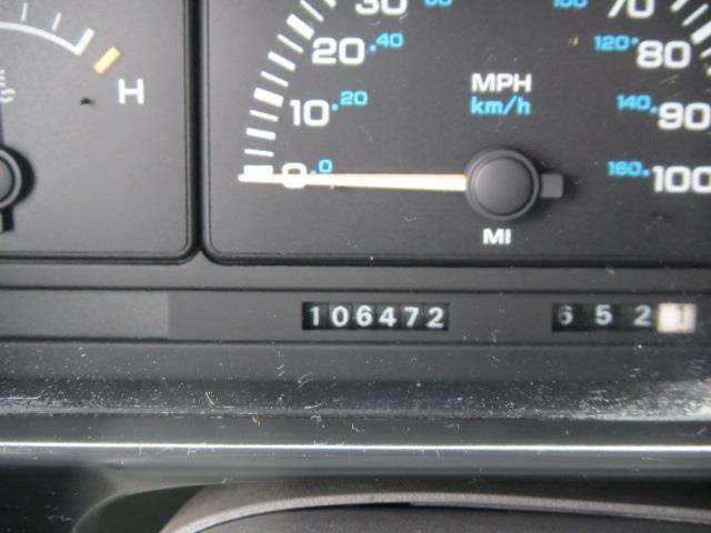 Plymouth Grand Voyager 1993 photo 2