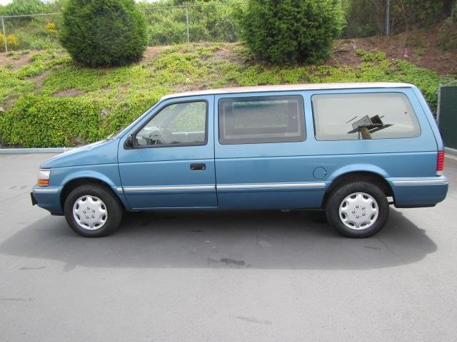 Plymouth Grand Voyager 1993 photo 7